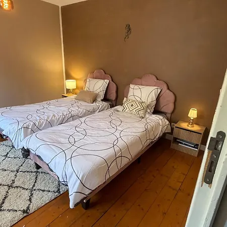 Maison 3 *